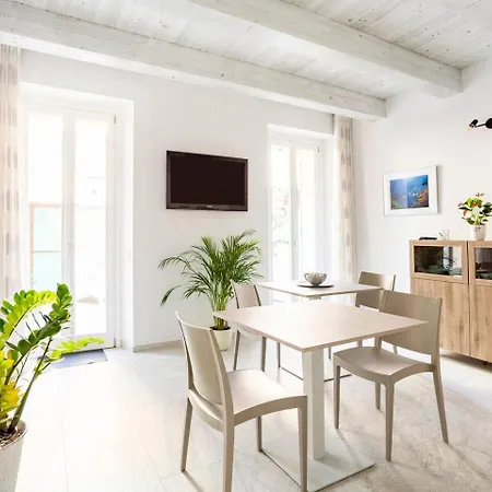 La Rosa Dei Venti לינה וארוחת בוקר צ'יביטאנובה מארקה